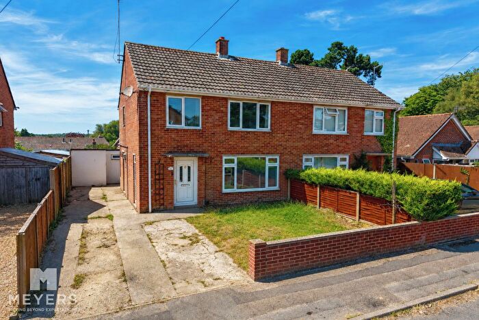 3 Bedroom Semi-Detached House For Sale In Campbell Road, Christchurch, BH23