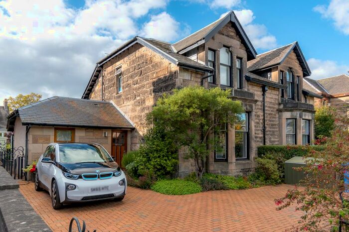 3 Bedroom Flat To Rent In Balshagray Avenue, Jordanhill, Glasgow, G11