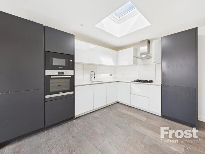 2 Bedroom Apartment To Rent In The Broadway, Farnham Common, Slough, Buckinghamshire, SL2