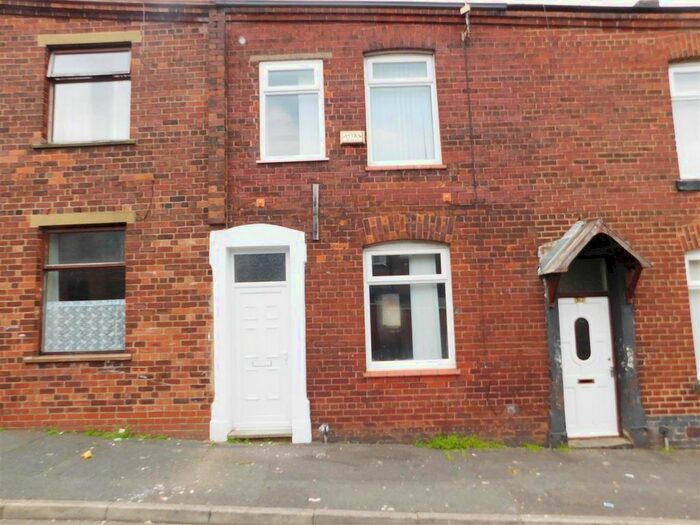 3 Bedroom Terraced House To Rent In Ethel Street, Oldham, OL8
