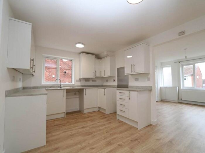 3 Bedroom House To Rent In Coed Mawr, Barry, Vale Of Glamorgan, CF62