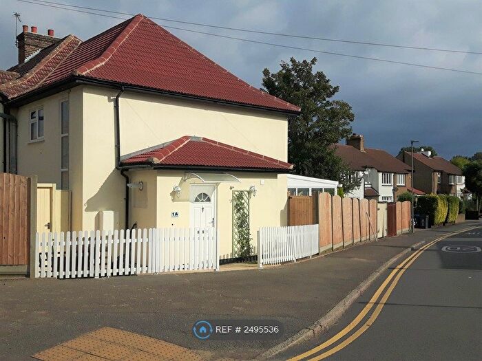 2 Bedroom End Of Terrace House To Rent In Hill Crescent, Surbiton, KT5