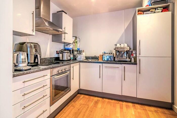 1 Bedroom Flat To Rent In The Quays, Salford, M50