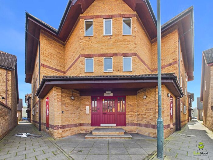 1 Bedroom Apartment For Sale In Cook Square, Erith, Kent, DA8