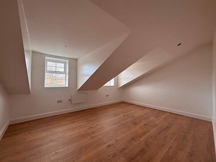 3 Bedroom Flat To Rent In Stafford Street, Walsall, WS2