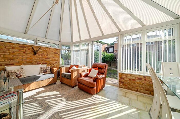 3 Bedroom End Of Terrace House For Sale In Pendlebury, Bracknell, RG12