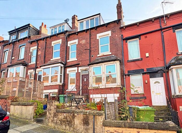 3 Bedroom Terraced House To Rent In Norman Mount, Kirkstall, Leeds, LS5
