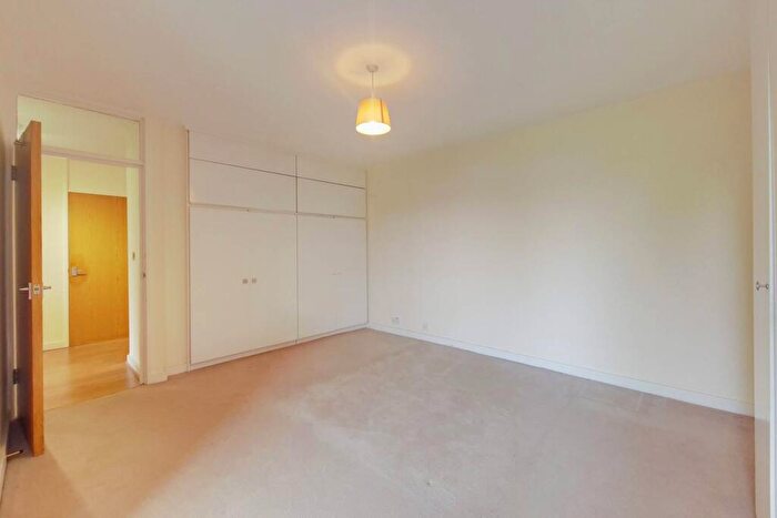 2 Bedroom Flat To Rent In Maresfield Gardens, Hampstead, London, NW3