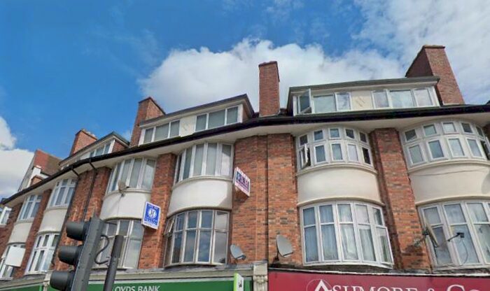 5 Bedroom Flat To Rent In Finchley Lane, London, NW4