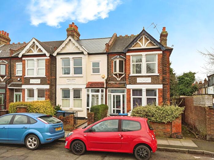 2 Bedroom House To Rent In Tamworth Park, Mitcham, CR4