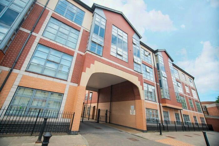 2 Bedroom Flat To Rent In Wright Street, Hull, East Riding Of Yorkshire, HU2