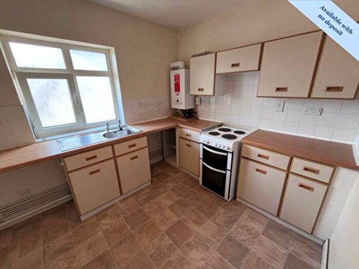 2 Bedroom Flat To Rent In Cory Street, Sketty, Swansea, SA2
