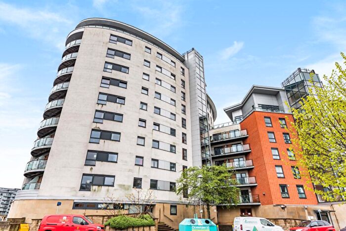 2 Bedroom Flat To Rent In Magellan House, Leeds, LS10