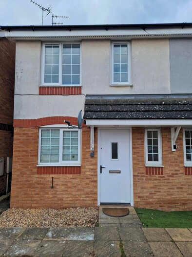2 Bedroom Semi-Detached House To Rent In Grizedale Close, Corby, NN17