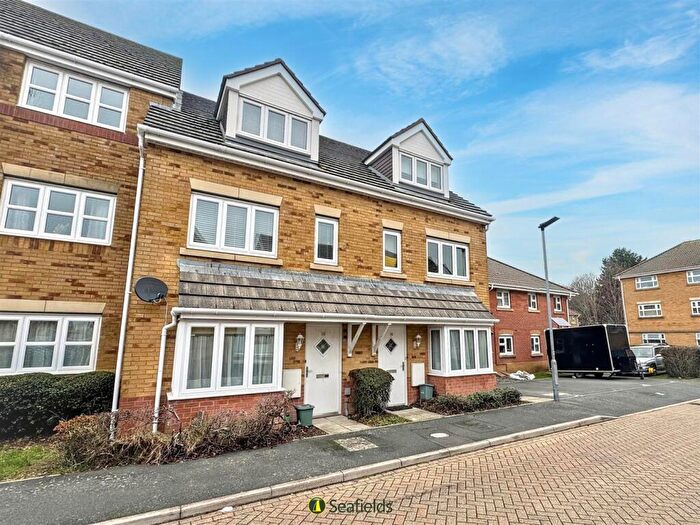 1 Bedroom Flat To Rent In Amherst Place, Ryde, PO33