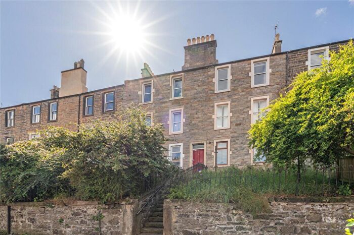 2 Bedroom Flat For Sale In / Rosevale Terrace, Edinburgh, EH6