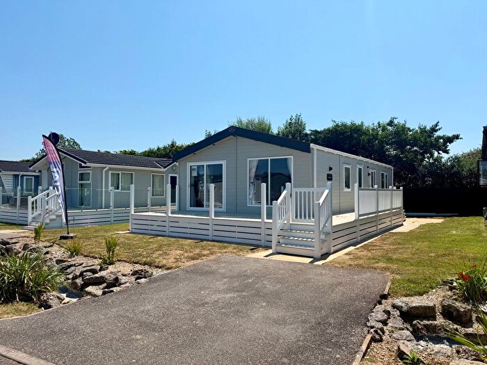 3 Bedroom Park Home For Sale In Par Sands Coastal Holiday Park, Par Beach Par, PL24