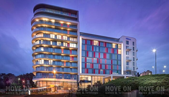 2 Bedroom Apartment To Rent In Terrace Road, Bournemouth, Dorset, BH2