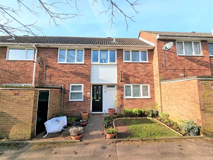 4 Bedroom Terraced House For Sale In Bishopdale, Bracknell, Berkshire, RG12