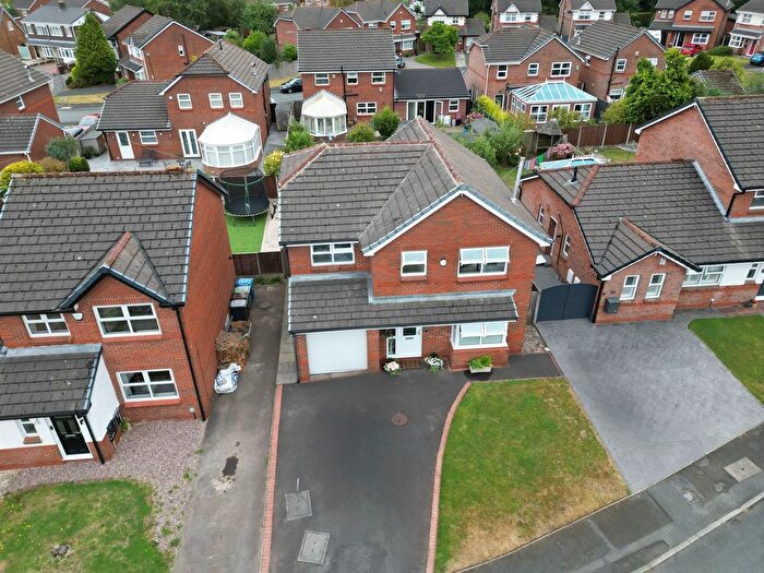 4 Bedroom Detached House For Sale In Bratton Close, Wigan, WN3