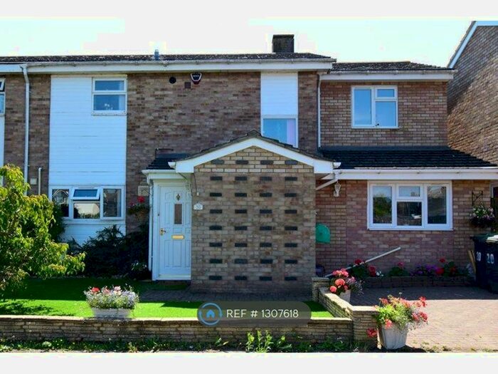 3 Bedroom Semi-Detached House To Rent In Harvey Close, Upper Caldecote, Biggleswade, SG18