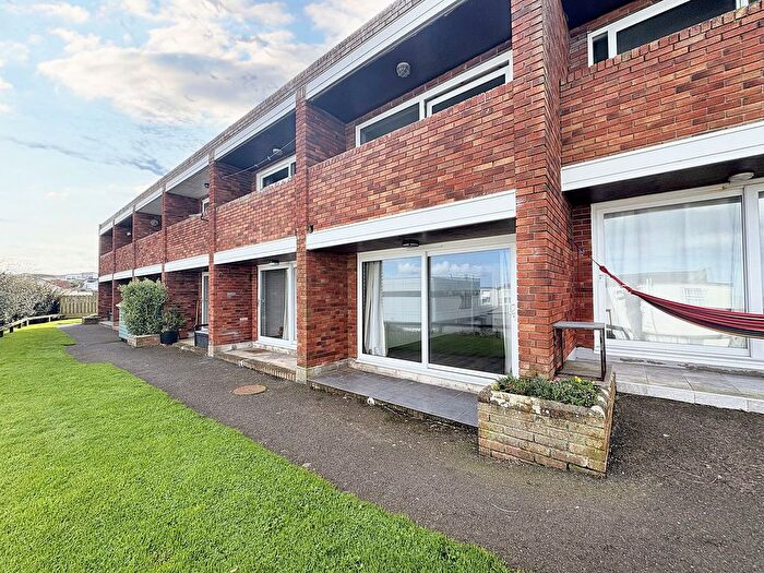 1 Bedroom Flat For Sale In Bay Apartments, Overlooking Newquay Bay, TR7