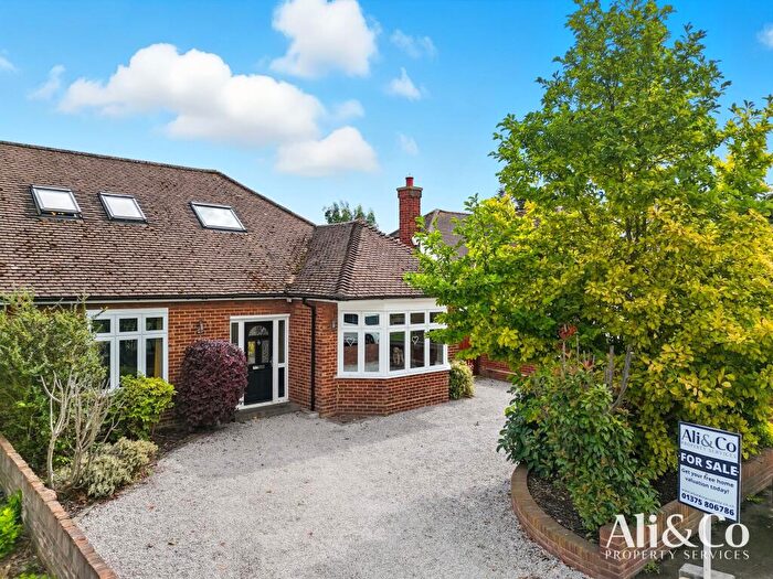5 Bedroom Bungalow For Sale In Stanford Road, Grays, RM16