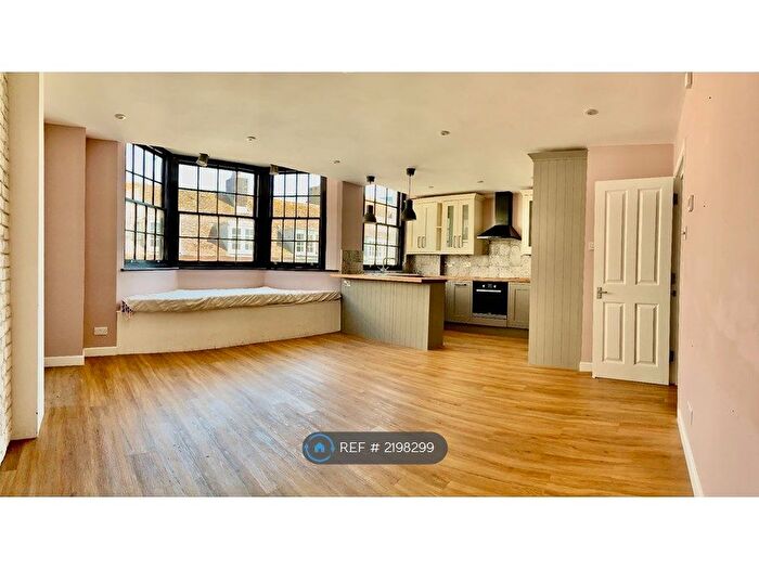 2 Bedroom Flat To Rent In Ship Street, Brighton, BN1
