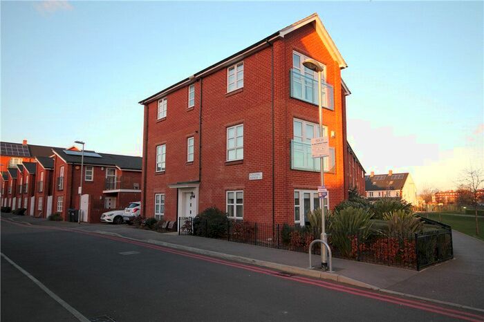 1 Bedroom Flat To Rent In Byron Court, Furlong Avenue, Mitcham, CR4