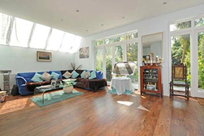 3 Bedroom Detached House To Rent In Canons Drive, Edgware, HA8