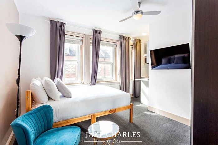 Studio To Rent In Bond Street, Ealing, London, W5