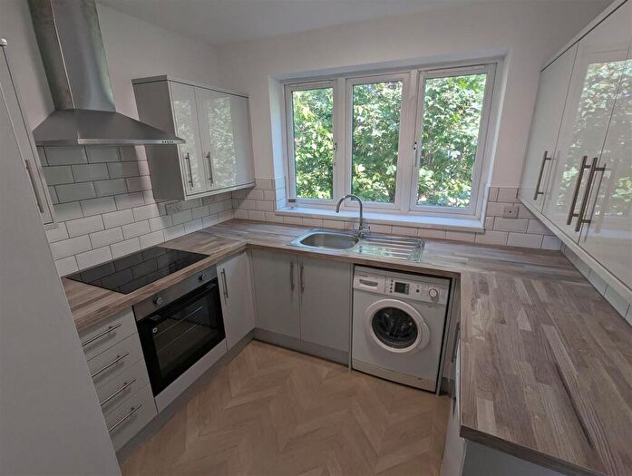 2 Bedroom Maisonette To Rent In Lenton Manor, Lenton, Nottingham, NG7
