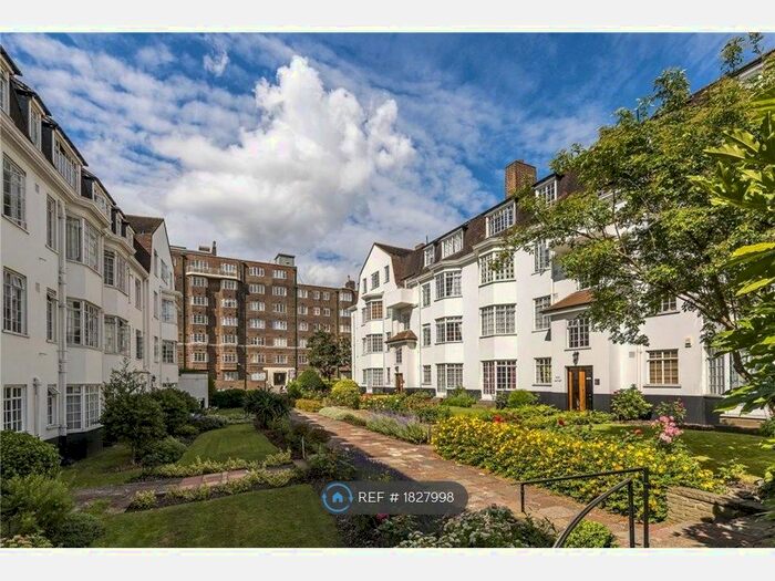 2 Bedroom Flat To Rent In Wavertree Court, London, SW2