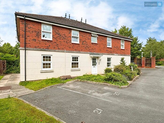 1 Bedroom Apartment For Sale In Clonners Field, Stapeley, Nantwich, Cheshire, CW5