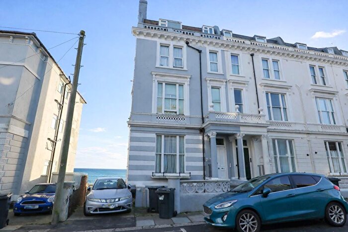 3 Bedroom Flat For Sale In West Hill Road, St. Leonards-On-Sea, TN38