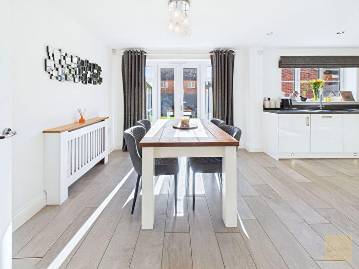 4 Bedroom Detached House For Sale In Boyfield Crescent, Stamford, PE9