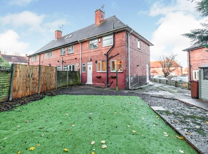 3 Bedroom End Of Terrace House To Rent In Halstead Close, NG8