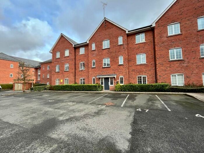 2 Bedroom Flat To Rent In Douglas Chase, Radcliffe, Manchester, M26