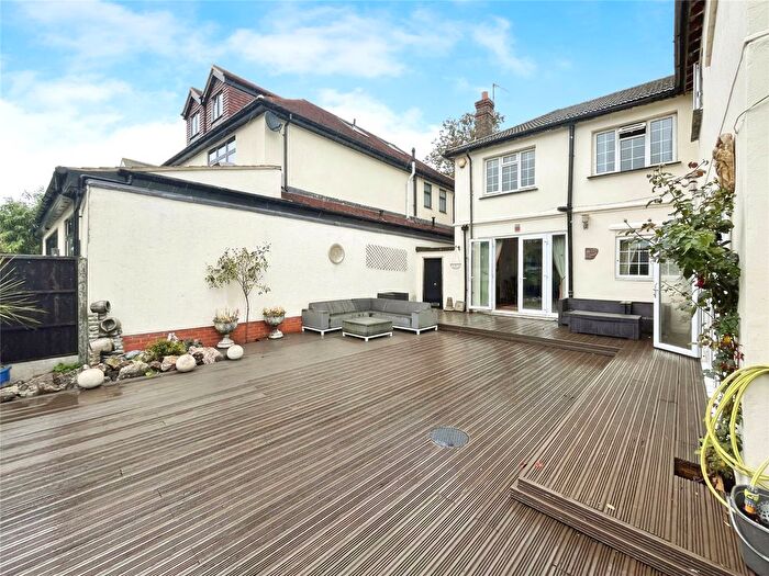 4 Bedroom Detached House To Rent In The Avenue, Sunbury-On-Thames, Surrey, TW16