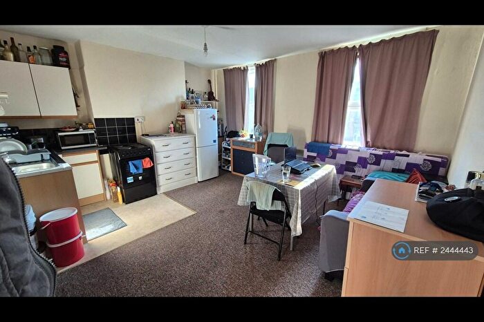 1 Bedroom Flat To Rent In Bedford Road, Reading, RG1