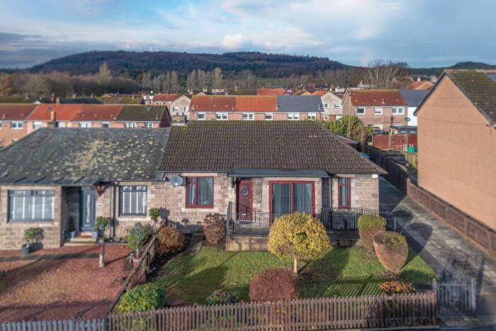 3 Bedroom Semi-Detached Bungalow For Sale In Montrose Crescent, Lochore, Lochgelly, KY5