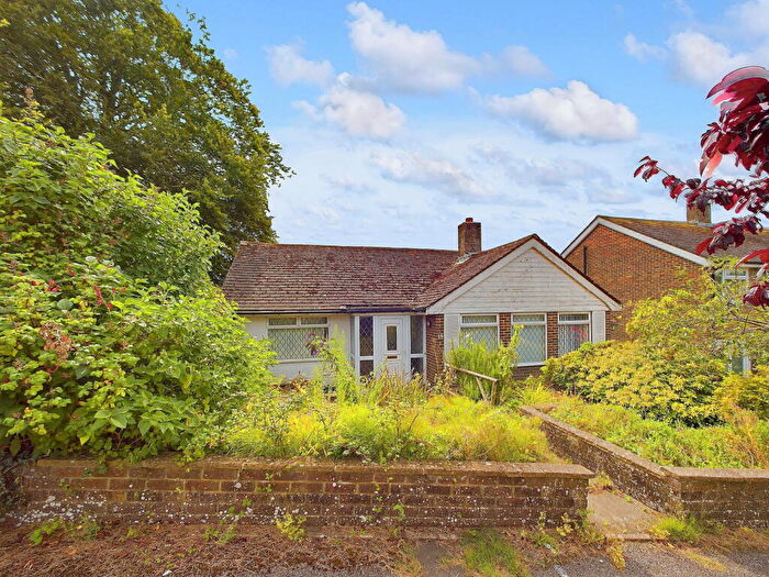 2 Bedroom Detached Bungalow For Sale In Beech Road, Findon Village, Worthing, BN14