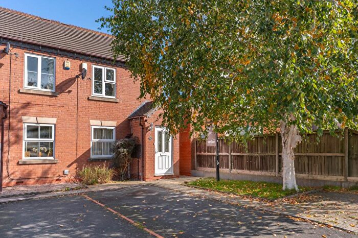2 Bedroom End Of Terrace House For Sale In Snake Terrace, Alvechurch, B48