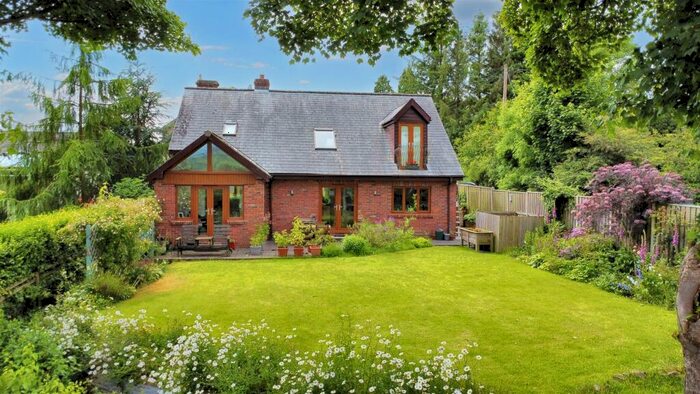 4 Bedroom Detached House For Sale In Pennine House, Armathwaite, CA4
