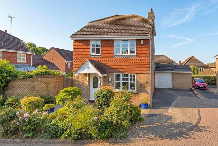 4 Bedroom Detached House For Sale In Phoenix Drive, Wateringbury, Maidstone, ME18