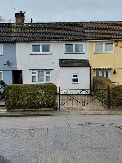 3 Bedroom Terraced House To Rent In Cotley Road, Leicester, LE4