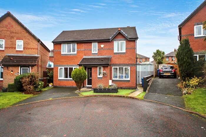 4 Bedroom Detached House For Sale In Claybridge Close, Wigan, WN5