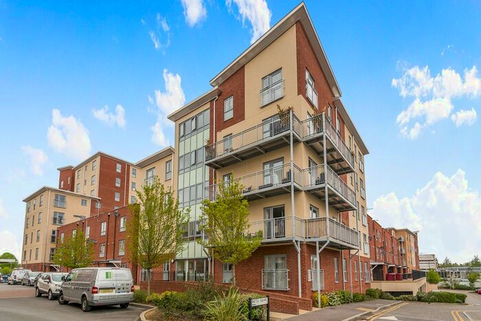 2 Bedroom Flat To Rent In Battle Square, Reading, RG30