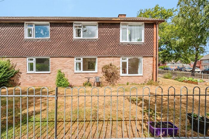 2 Bedroom Flat For Sale In Sheridan Road, Hereford, HR4