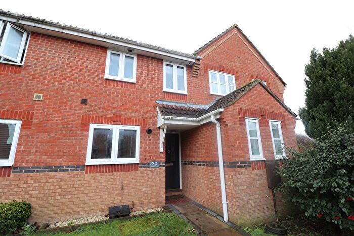 2 Bedroom Property To Rent In Langley Place, Billericay, CM12